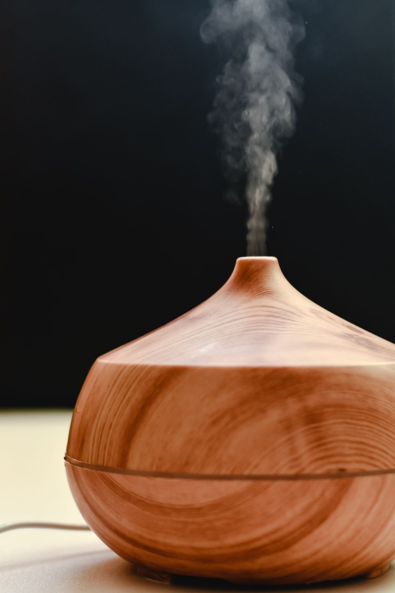 Black minimalist aroma diffuser wholesale model for home fragrance